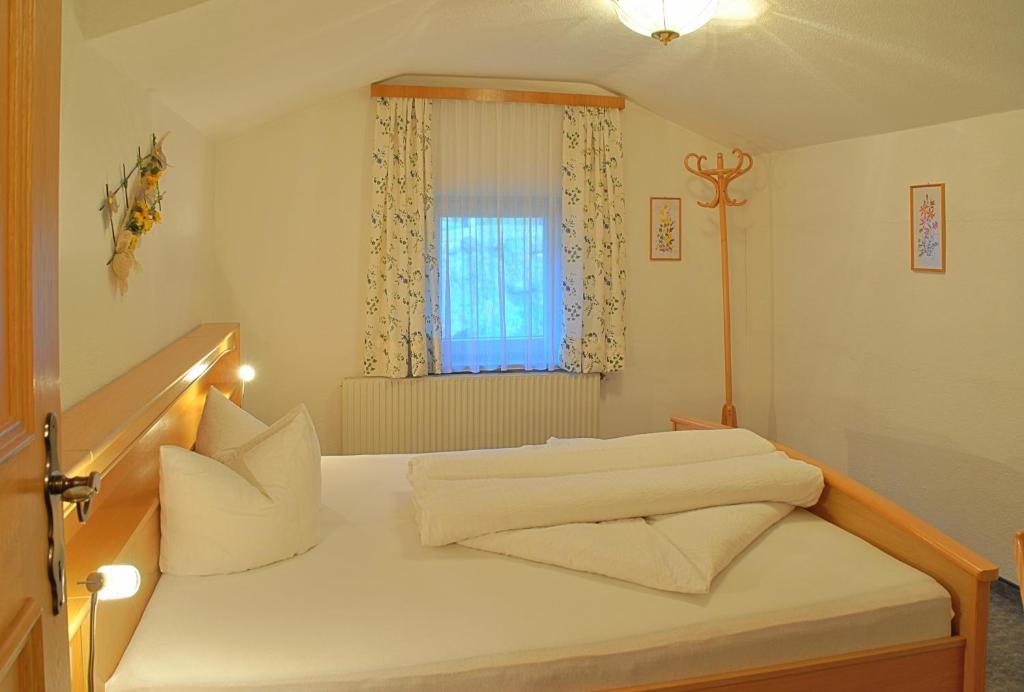 Gaestehaus Resi Jerzens Pokoj fotografie