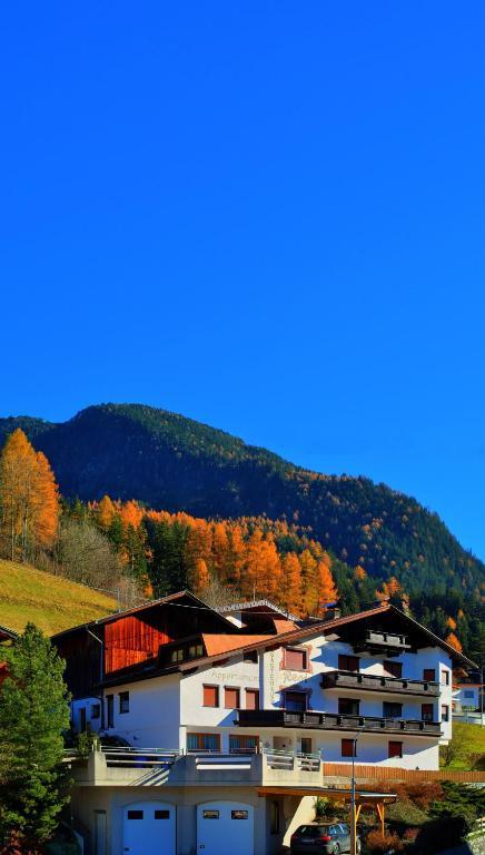 Gaestehaus Resi Jerzens Exteriér fotografie
